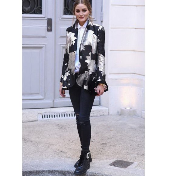 NEW Roger Vivier Viv Strass Bootie - Picture 2 of 16